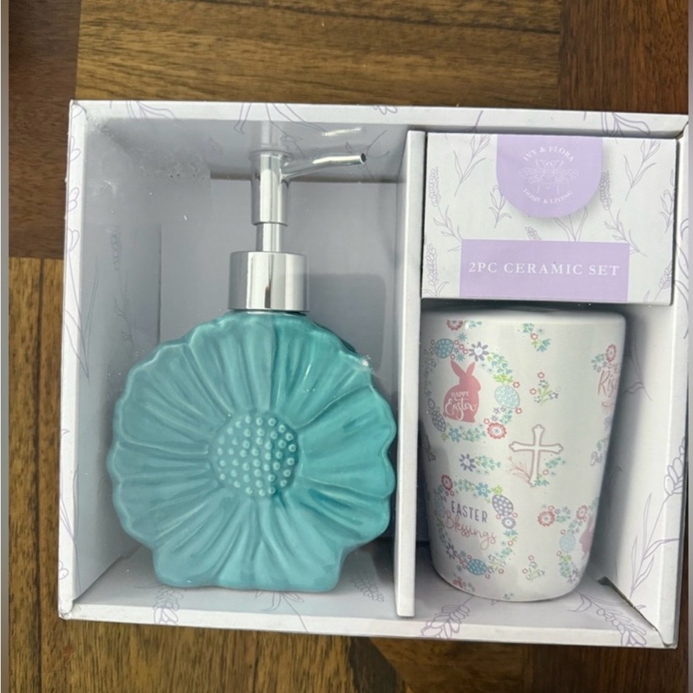 NWT set Floral Ceramic Soap Dispenser + mug